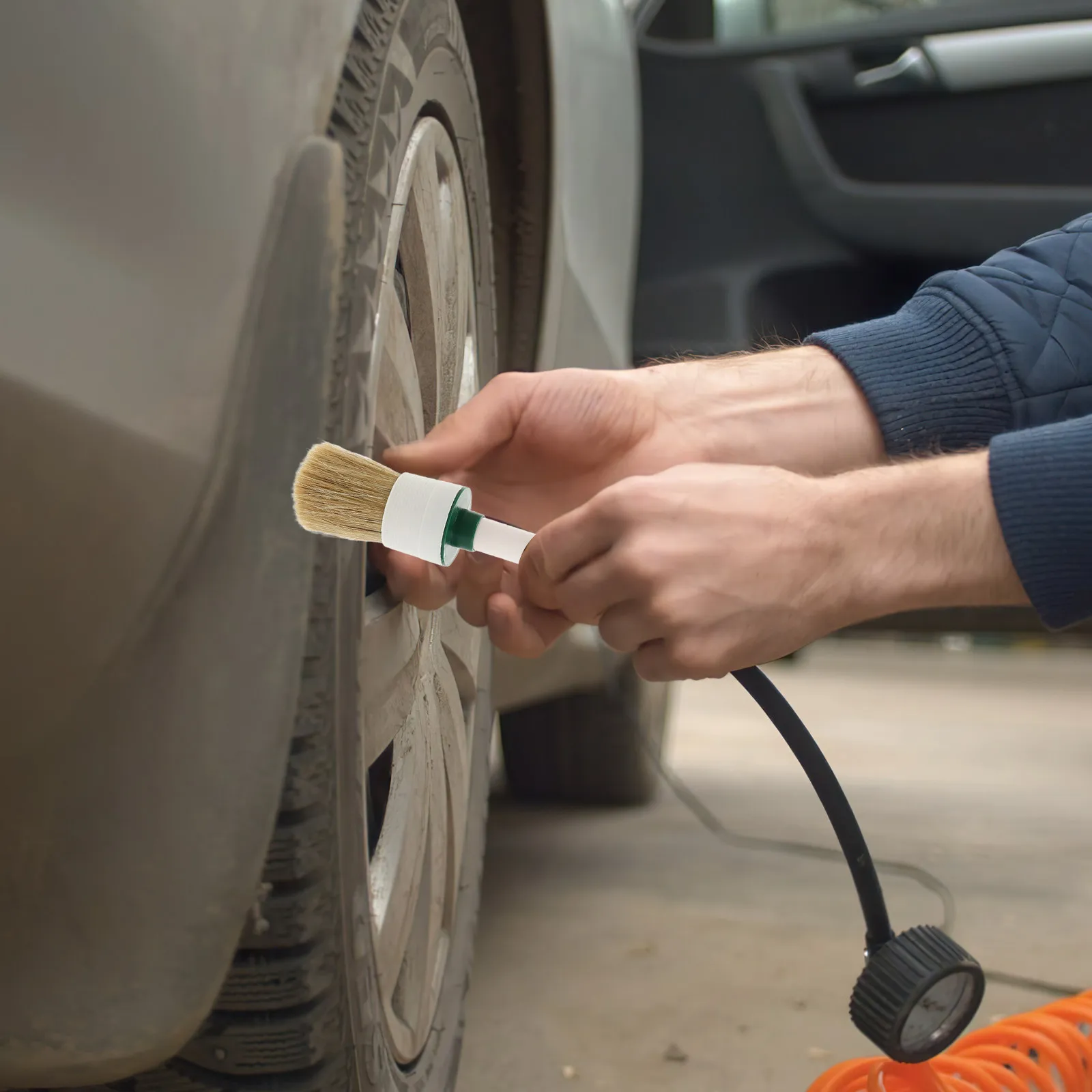 Tire Repair Lubricant Brush Angled Stiff Bristles for Paste Style Tire Mounting Lubricants Fit Between Bead Rim Cleaning Tool