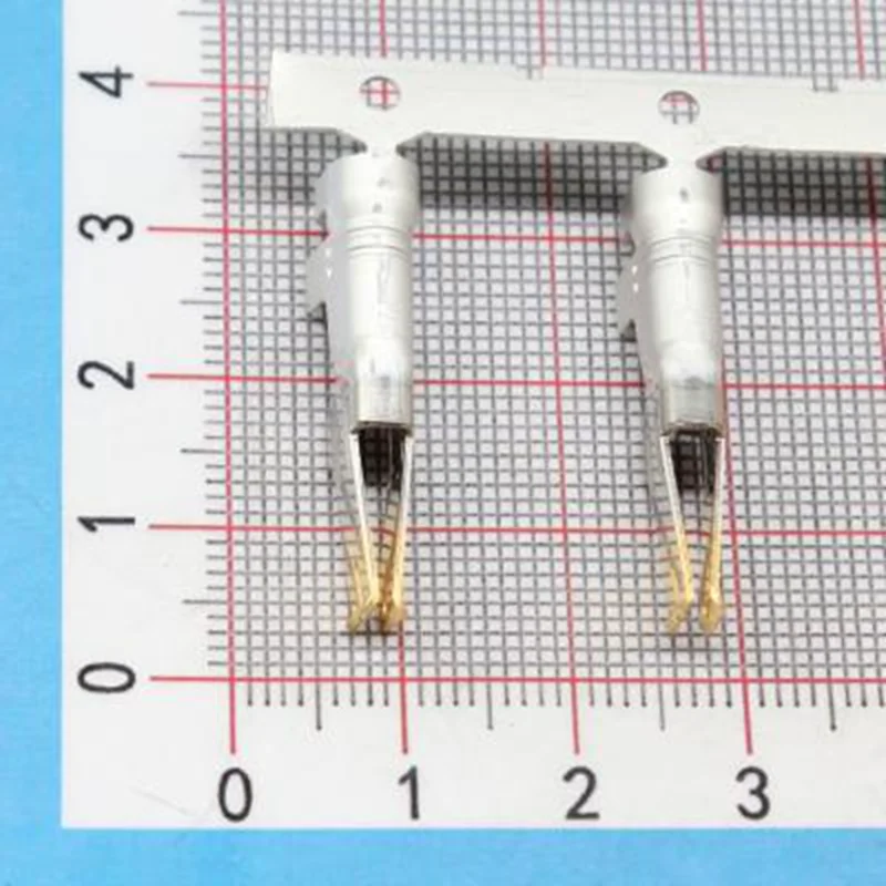 1Pcs/Lot   42815-0032  MOLEX CONNECTOR The corresponding metal needle can contact customer service