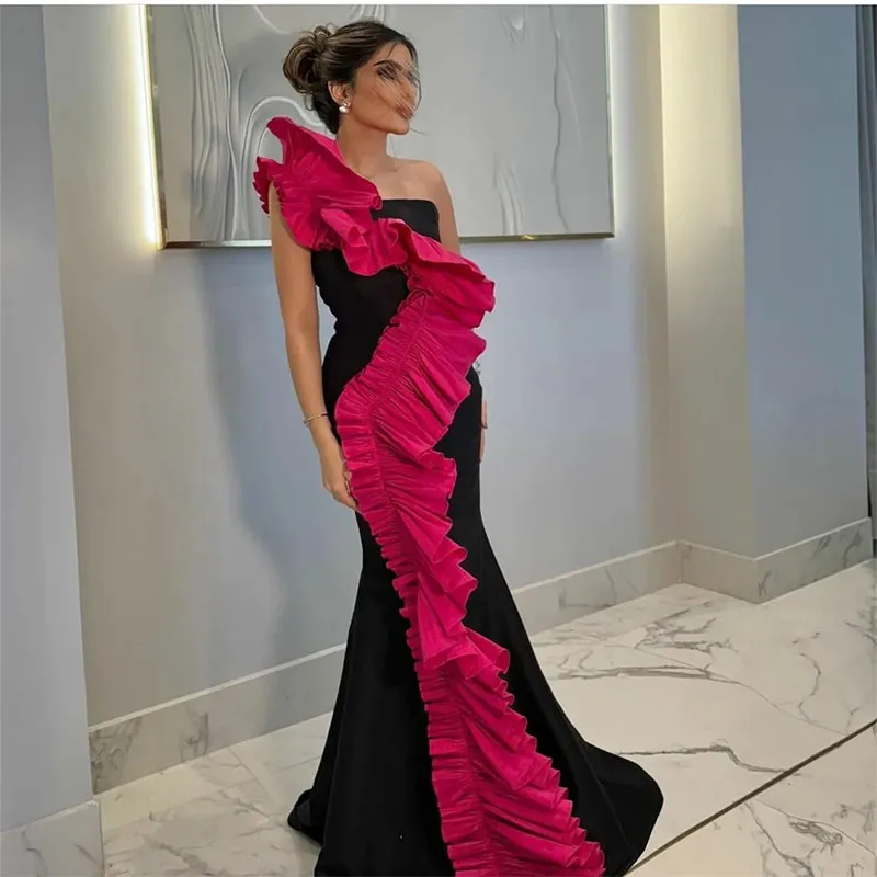 

Elegant Long Black Evening Dresses With Ruffles Mermaid One Shoulder Sweep Train Prom Dresses Pleated for Women