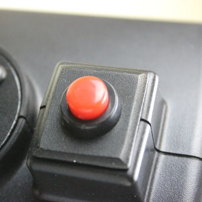 Novas lupas de mesa de 22 polegadas com auxiliares de baixa visão