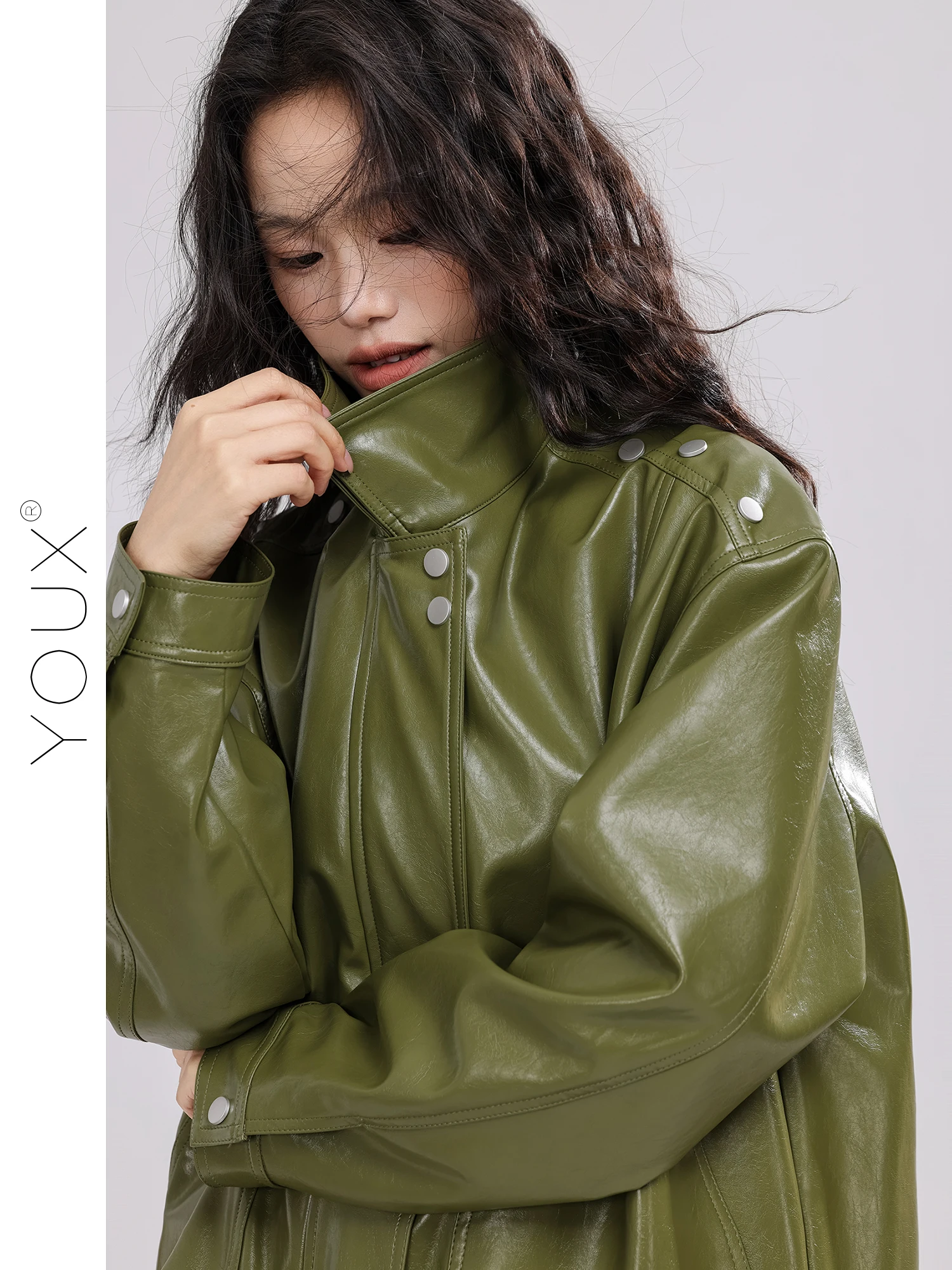 แจ็คเก็ตหนัง PU ลายไม้พุทรา แฟชั่นผู้หญิง ดีไซน์ใหม่สำหรับฤดูใบไม้ร่วง สไตล์ลำลอง แขนยาว มีซิป