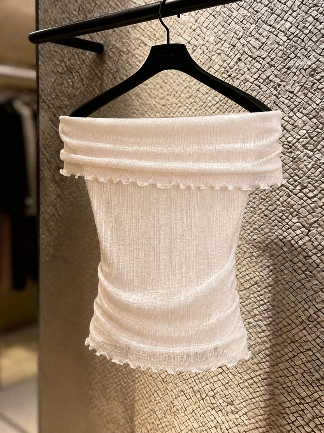 

Elegant Pure Desire Style Pleated Slim Short Sleeve Blouse Summer 2026 Beautiful Quality Luxury Versatile Top Women's Fashion