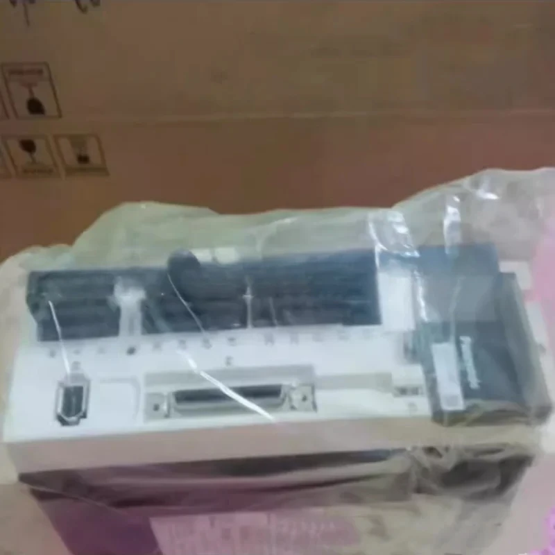 

1Pcs Servo Driver MEDKT7364E