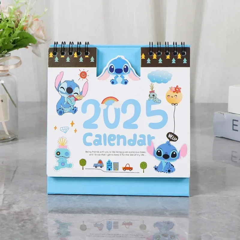 2025 Disney Stitch Desktop-Kalender, Anime, niedlicher täglicher Monatsplaner, Zeitplan, jährliche Agenda, Kalender, Ornament
