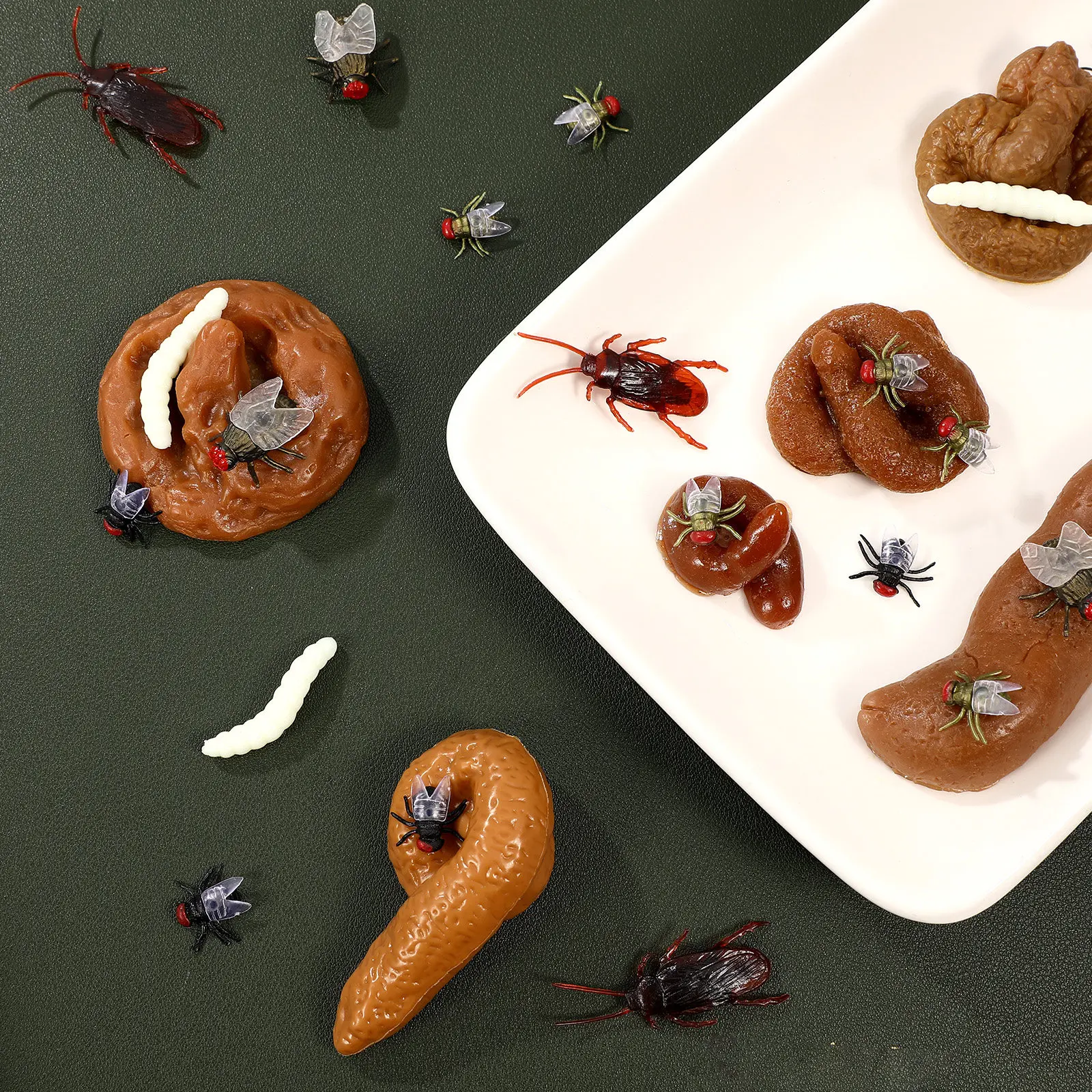 

1 Set Fake Poop Realistic Prank Set April Fools' Day Trick Fake Maggots Cockroaches Flies Prank Props Trick Toy Props