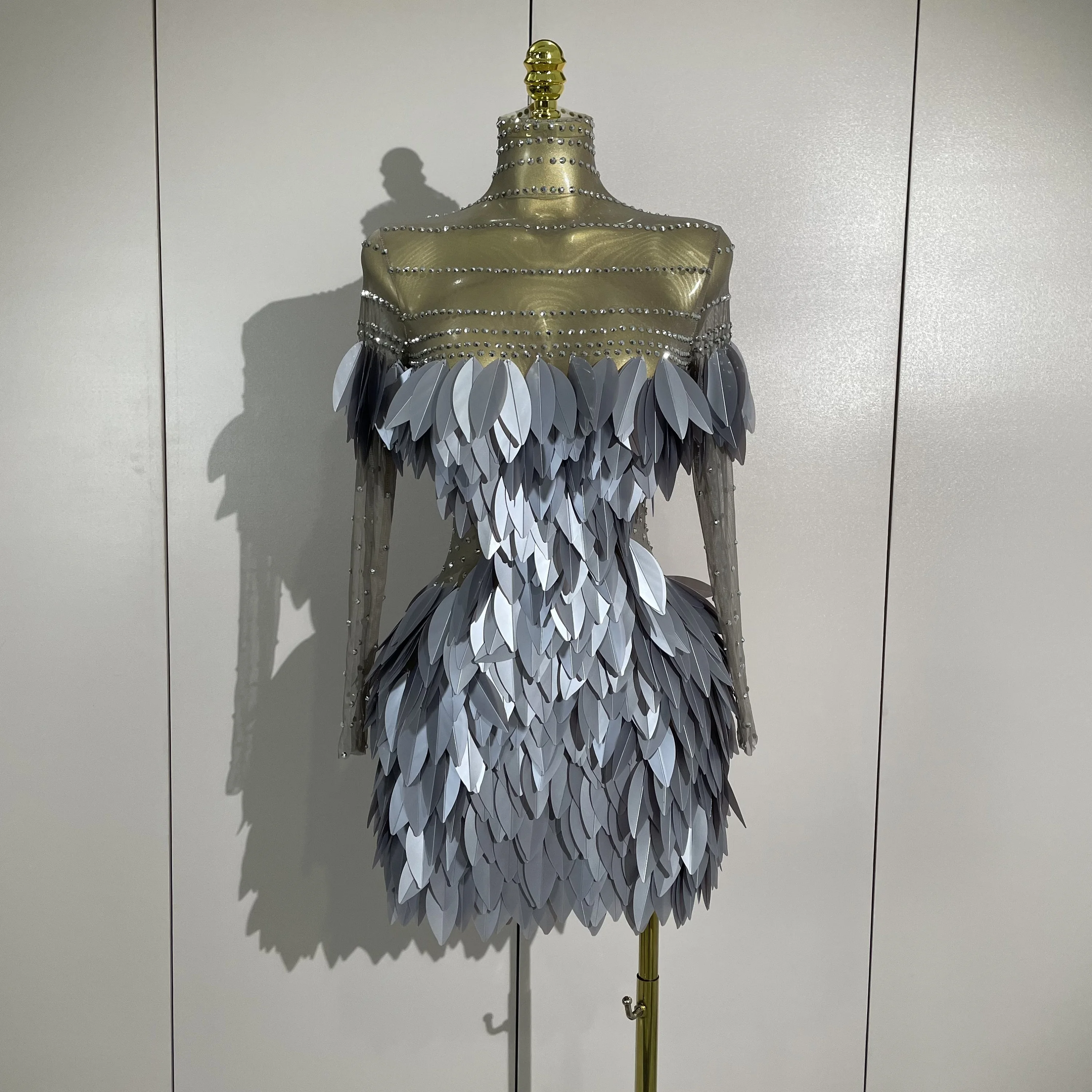 

Sparkly Diamond 3D Acrylic Leaf Long Sleeves Mesh Transparent Mini Dress Women Eveing Party Luxury Birthday Nightclub Stage Wear