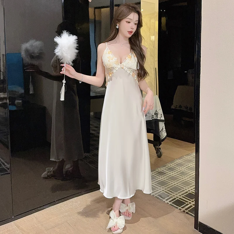 

DAIMELU Beauty God Advent - female sleepwear Advanced Sense summer nightgown lady pajamas Lace Ice Silk Nightdress Women nighty
