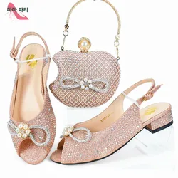 Ensemble chaussures et sac NigWin, design à la mode, talons confortables, avec pantoufle en cristal Kendning