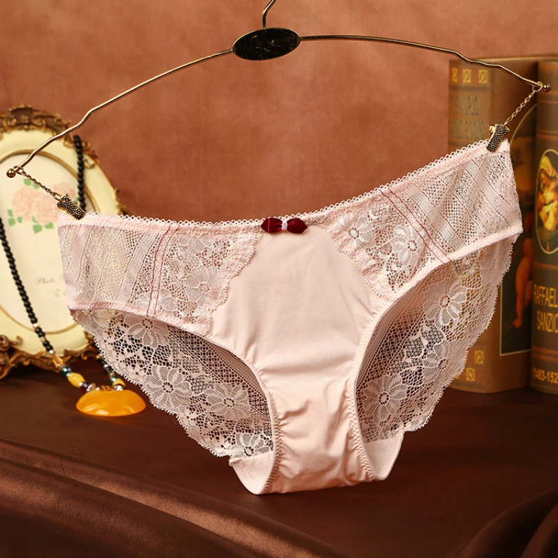 3 pieces Lace Low Waist Thin Milk Silk Fashion Briefs for Women