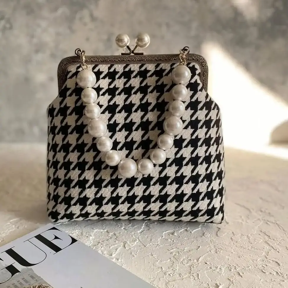 

Lost in Vintage Classic Houndstooth Fabric Bag Kisslock Bag Handmade Bag Cristmas Fabric Purse Bags Frame Clutch 30x25x6cm