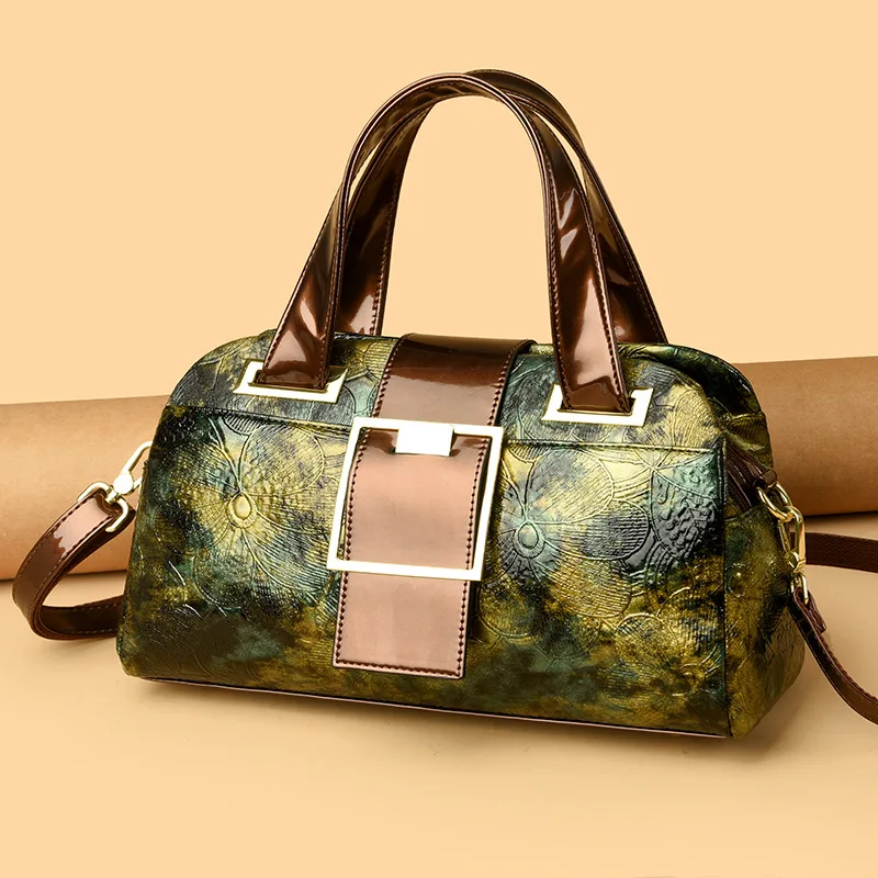 

Сумка на плечо женская в европейском и американском стиле ретро, портативная вместительная рельефная сумка для мам, модный трендовый мессенджер