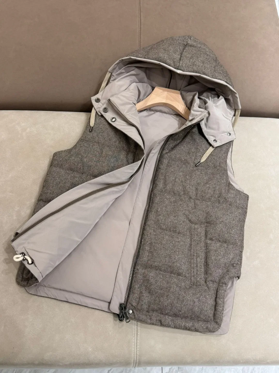 Women's Hooded Goose Down Vest Bead Chain Autumn Winter Coat Hat Detachable Sleeveless Casual Ladies Zipper Jacket