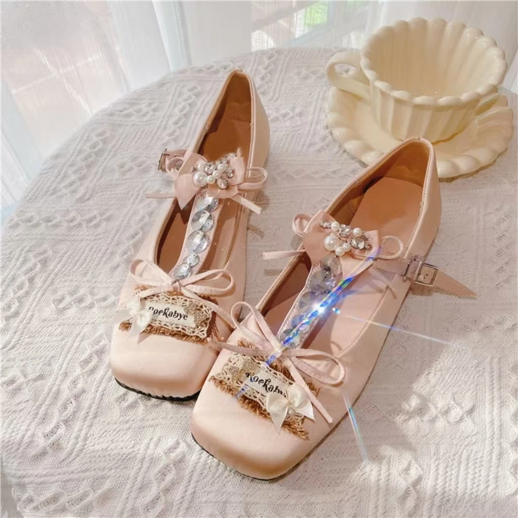 

Оригинальный дизайн, кружевные женские туфли со стразами и жемчугом, модные легло-розовые женские туфли с низким берцем, размеры 35-40