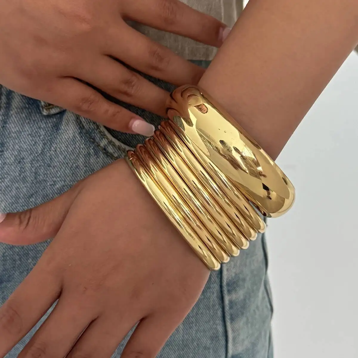 Salircon Minimalist Punk Glatte Heavy Metal Armreifen Frauen Männer HipHop Gold Farbe Kreis Armband Stapelbar Täglichen Verschleiß Arm Schmuck