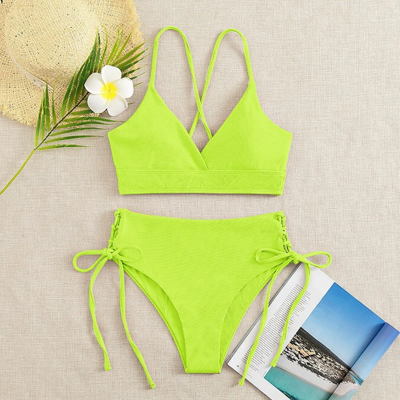Conjunto de bikini entrecruzado con cuello en V para mujer, parte inferior con lazo lateral, ropa de playa sexy, traje de baño para vacaciones de verano