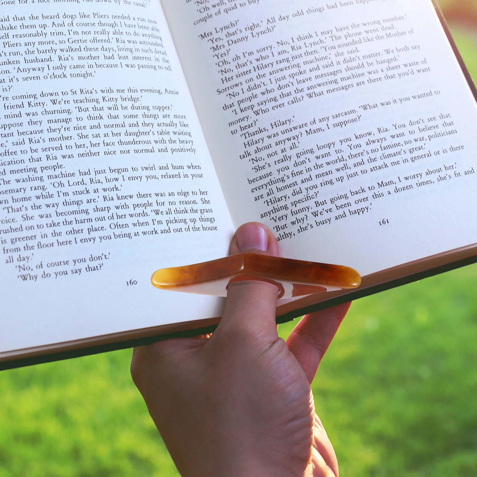 

6Pcs Book Thumb Holder Resin Made Page Spreader for Reading One-Hand Use Convenient Reading Accessory Household Book Support