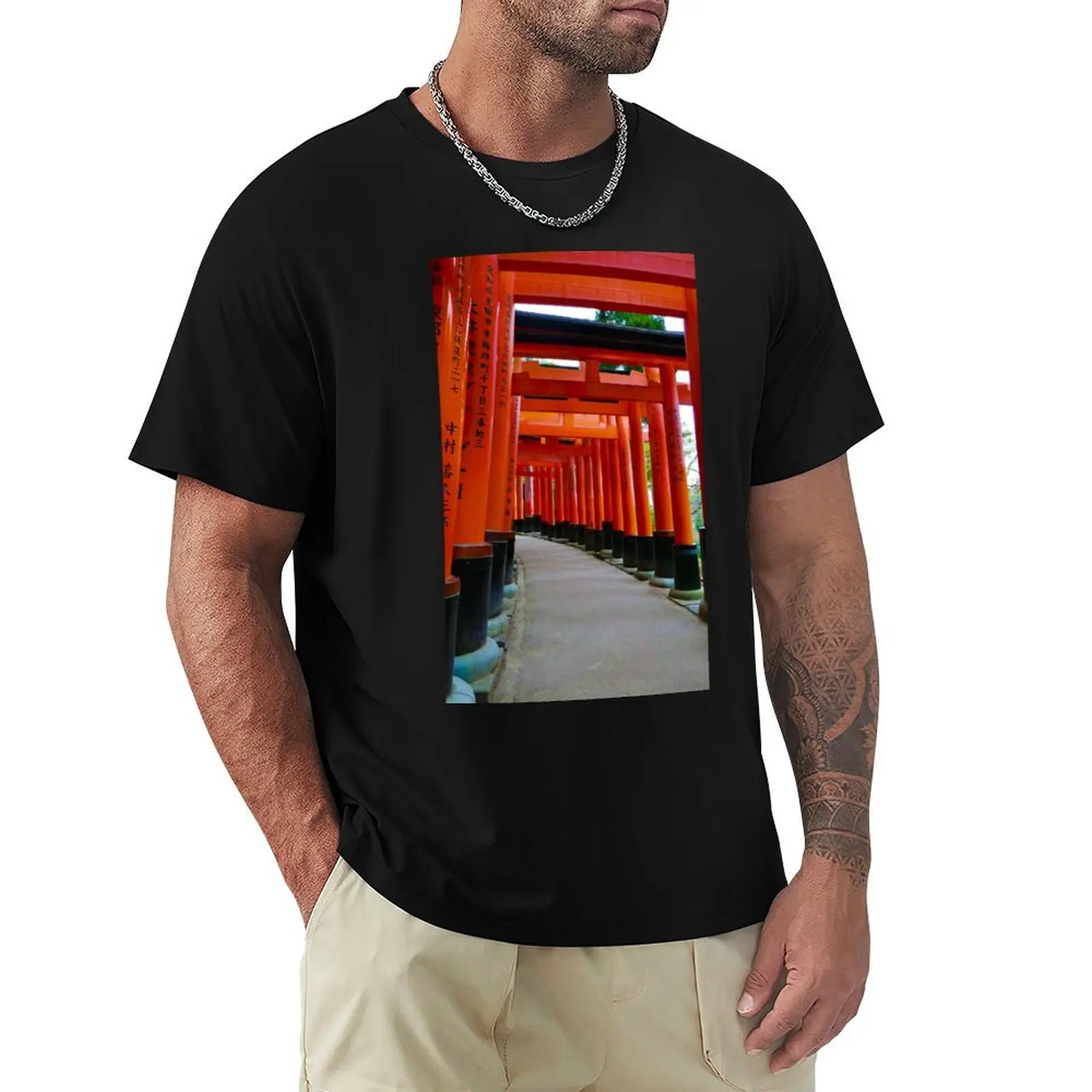 

Fushimi Inari Tori gate 3 T-Shirt Plus Size Everyday Tee Shirt