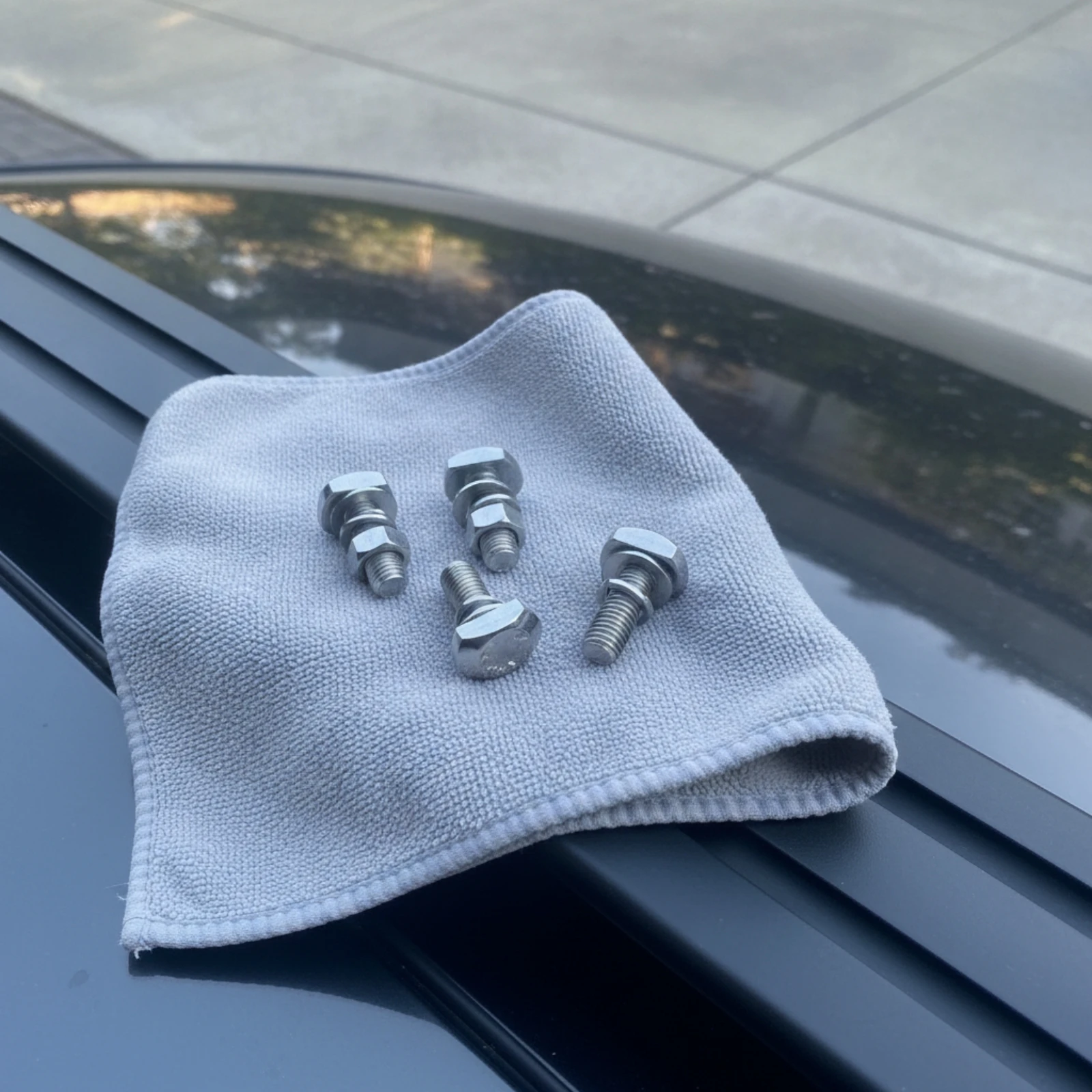 4 Pieces Roof Rack Bolts with Nuts Corrosion Resistant Roof Rack Bolt T-Bolts Rustproof Mounting Hardware Versatile