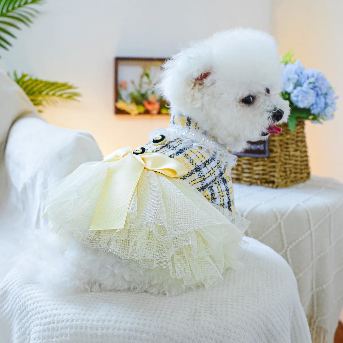 1PC pet clothing dog spring and autumn yellow charm princess wedding dress princess skirt suitable for small and medium dogs