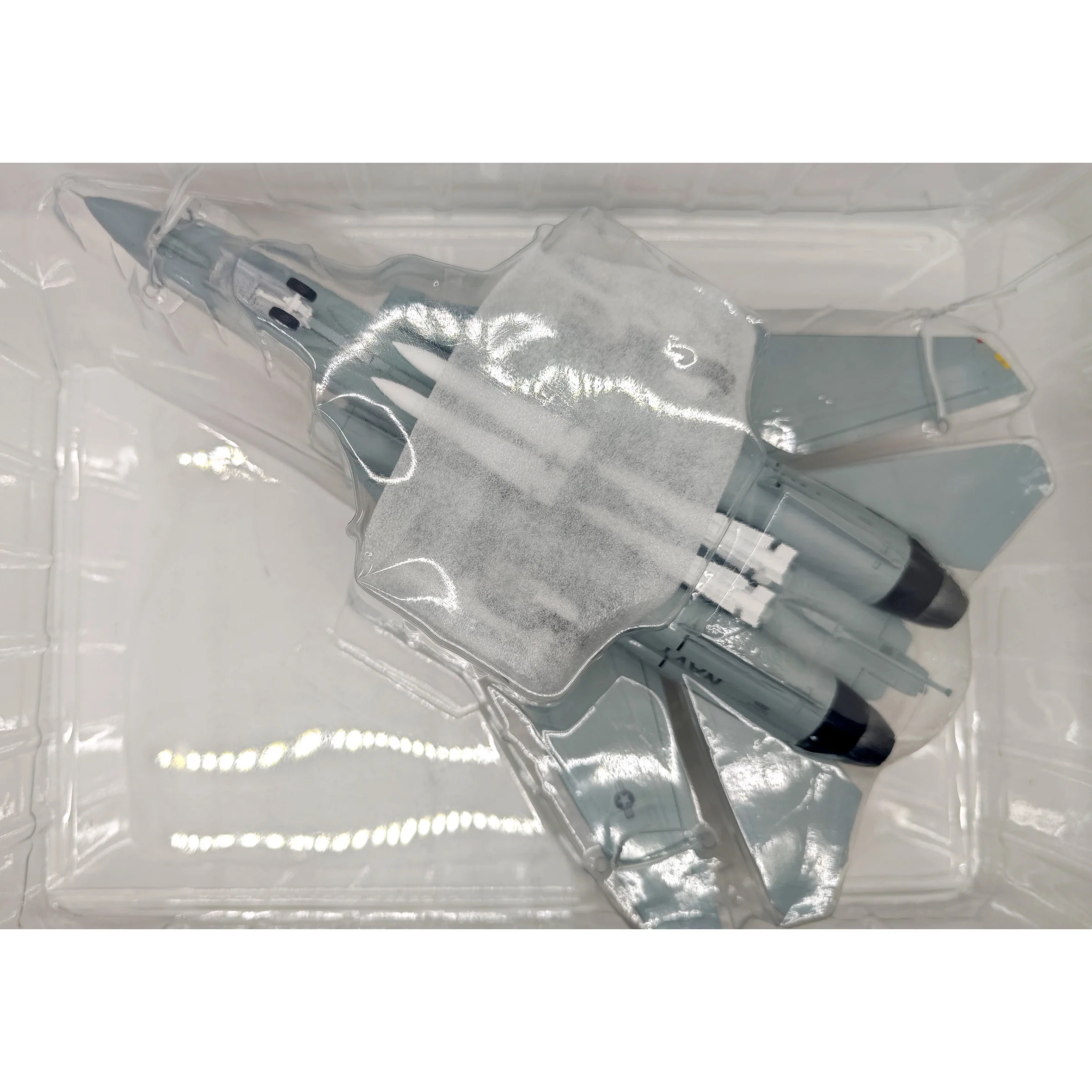 Spot 37188 1:72 US F-14B fighter model VF103 (variable wing angle) static finished model (out of print)