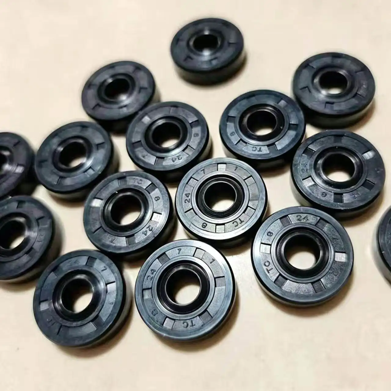 ID 36mm 38mm 40mm TC Framework Oil Seal NBR Shaft Seal Ring Size Wearproof Durable Gasket for Mechanical Repair & Maintenance