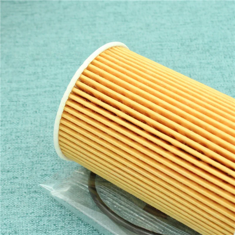 Oil Filter 03L115562 For Audi A4 B8 2.0TDI 2008 2009 2010 2011 2012 2013 2014 2015 2016 CJCD CMFB CGLC Car Accessories