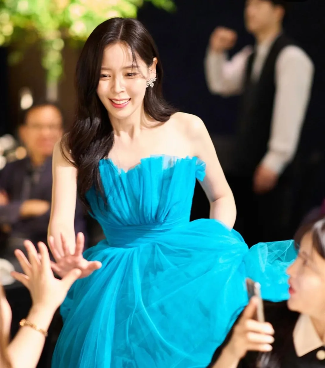 Abiti da sera lunghi in tulle personalizzati Abito da cerimonia per donna con pieghe smerlate a trapezio