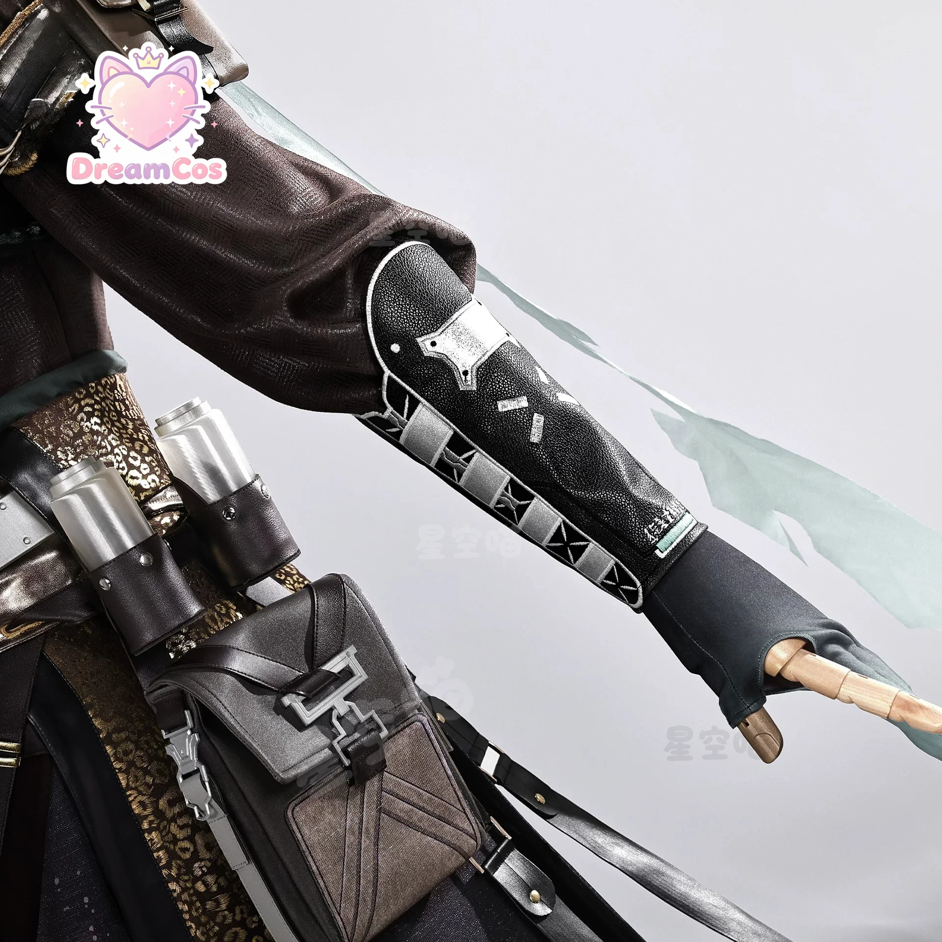 Game Wuthering Waves Cosplay J - đánh giá và giá Quality Anime Cosplay