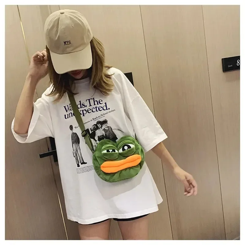 Funny Green Frog Plush Shoulder Bag Kawaii Large Eyed Animal Fashion Simple Large Capacity Oblique Straddle Bag Cute Kids Gift