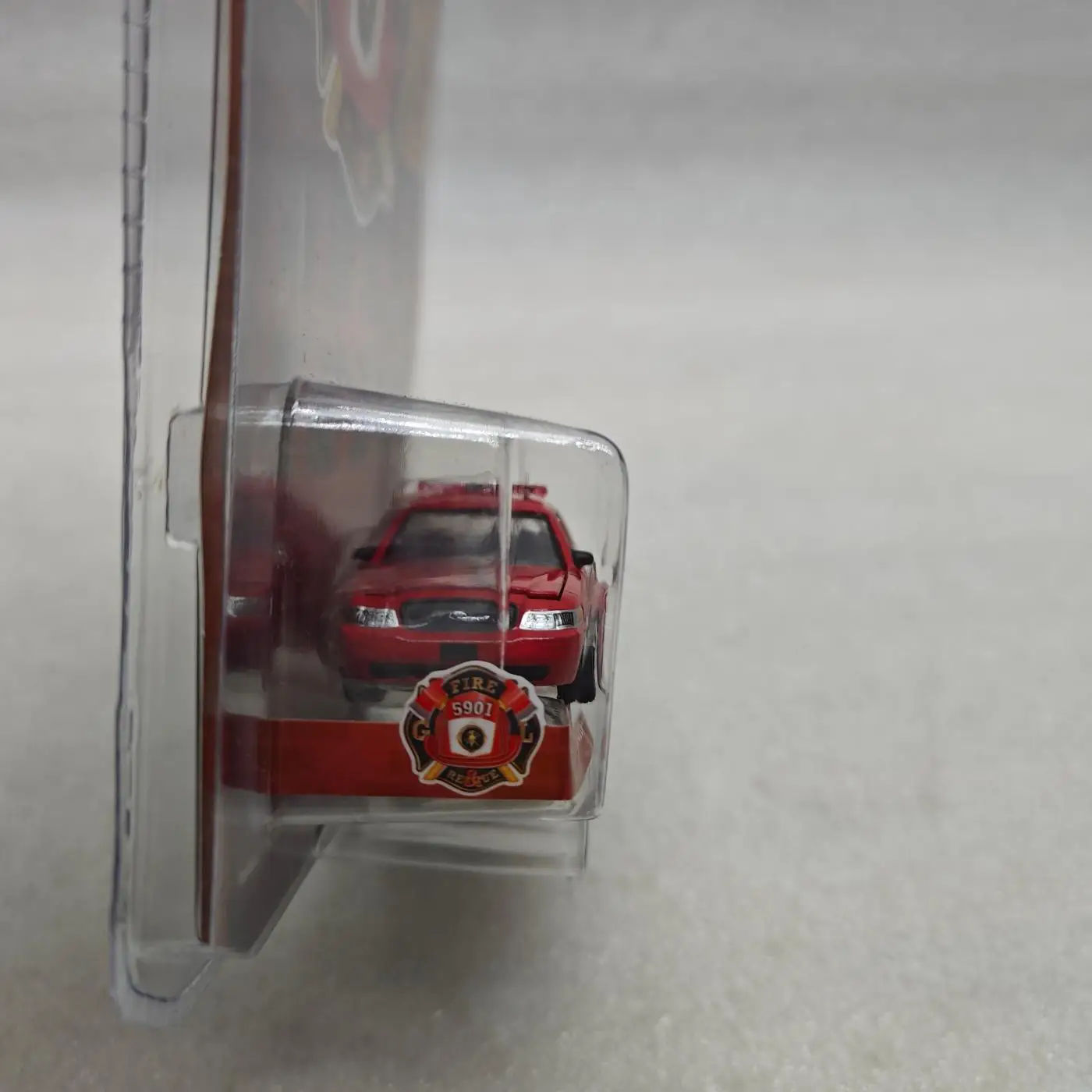 Green Light 1:64 2001 Ford Crown Victoria Police Interceptor – Maryland Fire Department 67020, Legierungsmodell, Sammlerstück, Geschenk