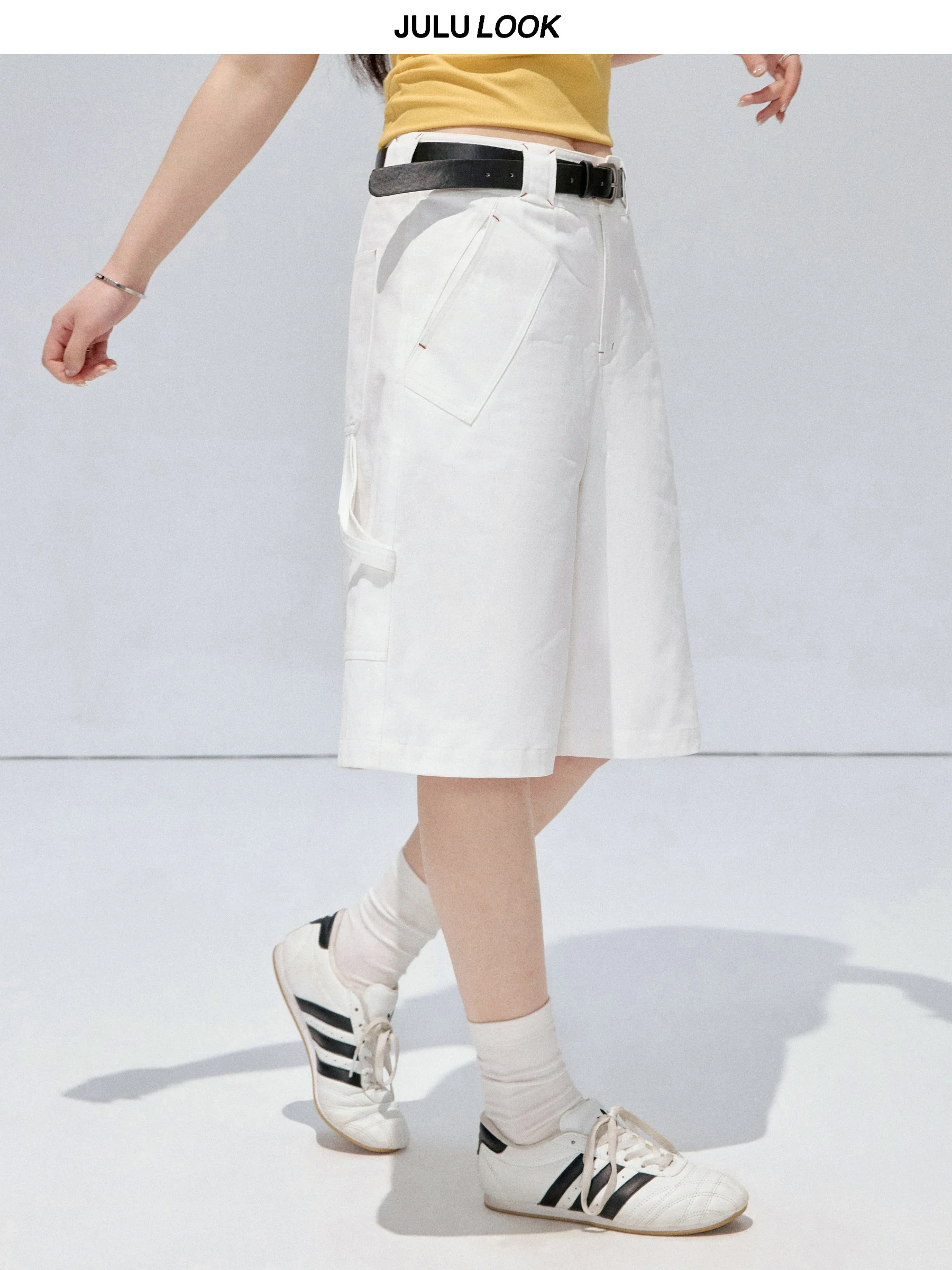 

JULULOOK Studio Loose Fit Denim Shorts for plus Size Women Casual Style Cotton Material Straight Leg Pants