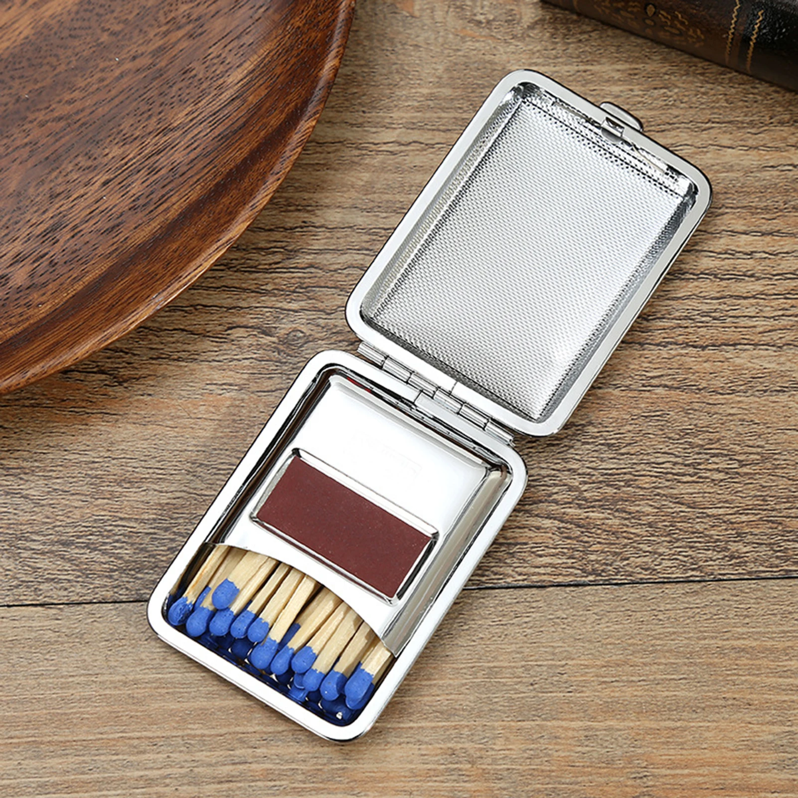 Vintage Metal Matchboxes With Striker Waterproof Sealed Portable Camping Hiking Emergency Kit Family Gift Outdoor Fire Starter