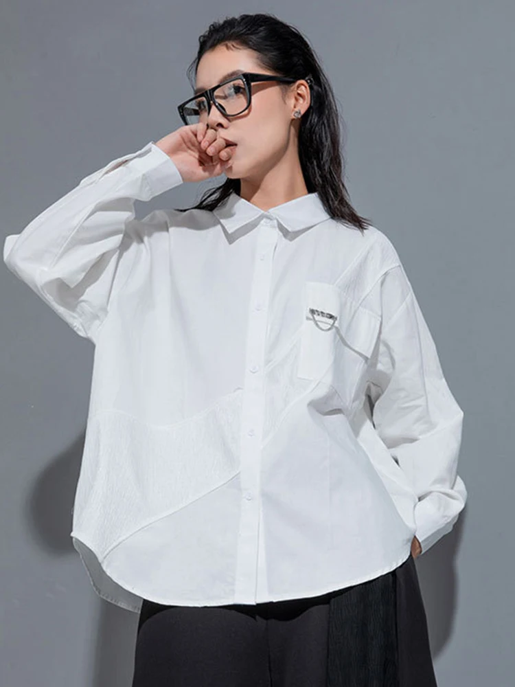 [EAM] Women Black Irregular Pocket Big Size Blouse New Lapel Long Sleeve Loose Fit Shirt Fashion Tide Spring Autumn 2024 1DH1086