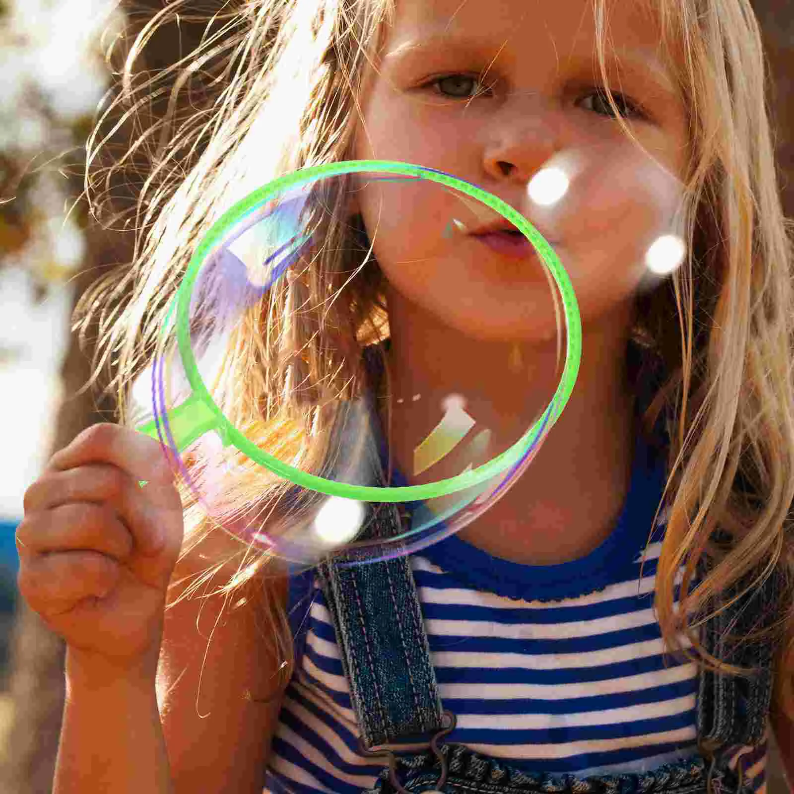 1 Set of Creative Blowing Bubbles Rings Bubble Maker Tools for Children (Random Color) Bubble Making Ring