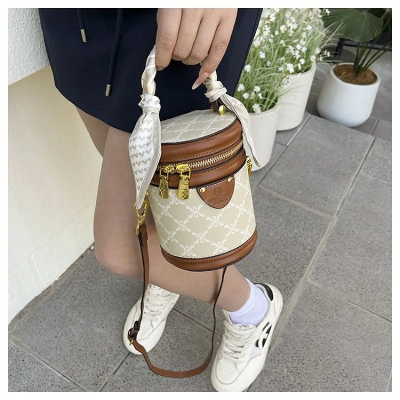 

Структурованная сумка во французском стиле, креативная женская сумка на одно плечо, европейская элегантность для офиса и повседневного использования