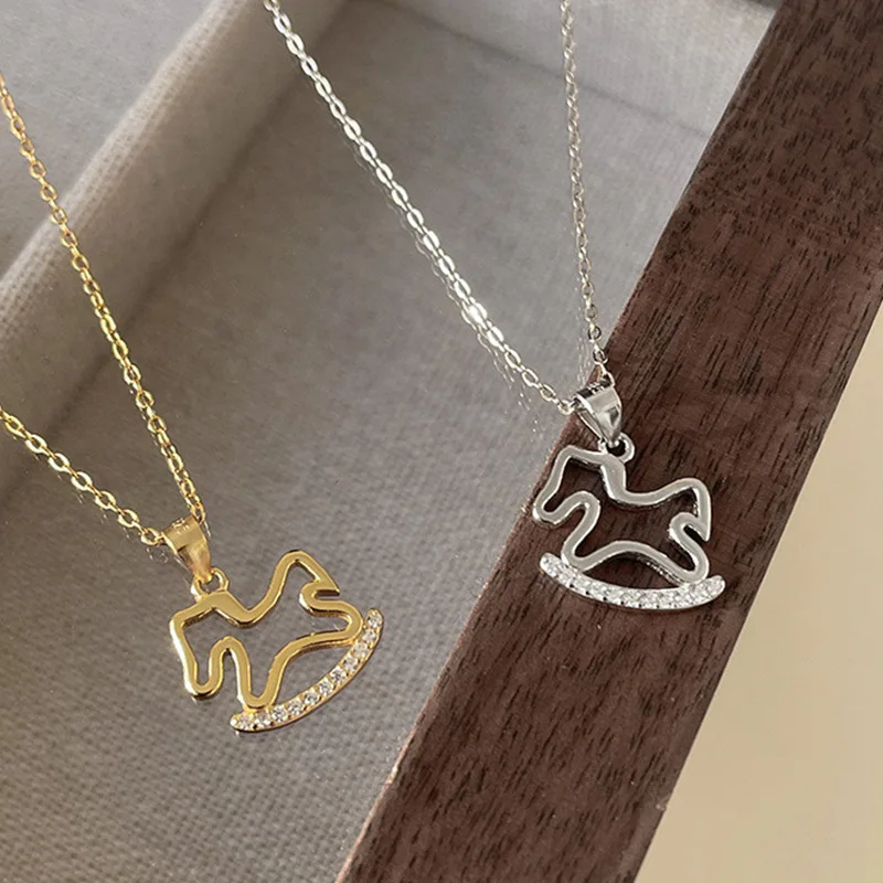 Simple Hollw Fairy Tale Wooden Horse Rhinestone Necklace For Women Fashion Zodiac Sign Collar Chain Jewelry Gifts Party Casual
