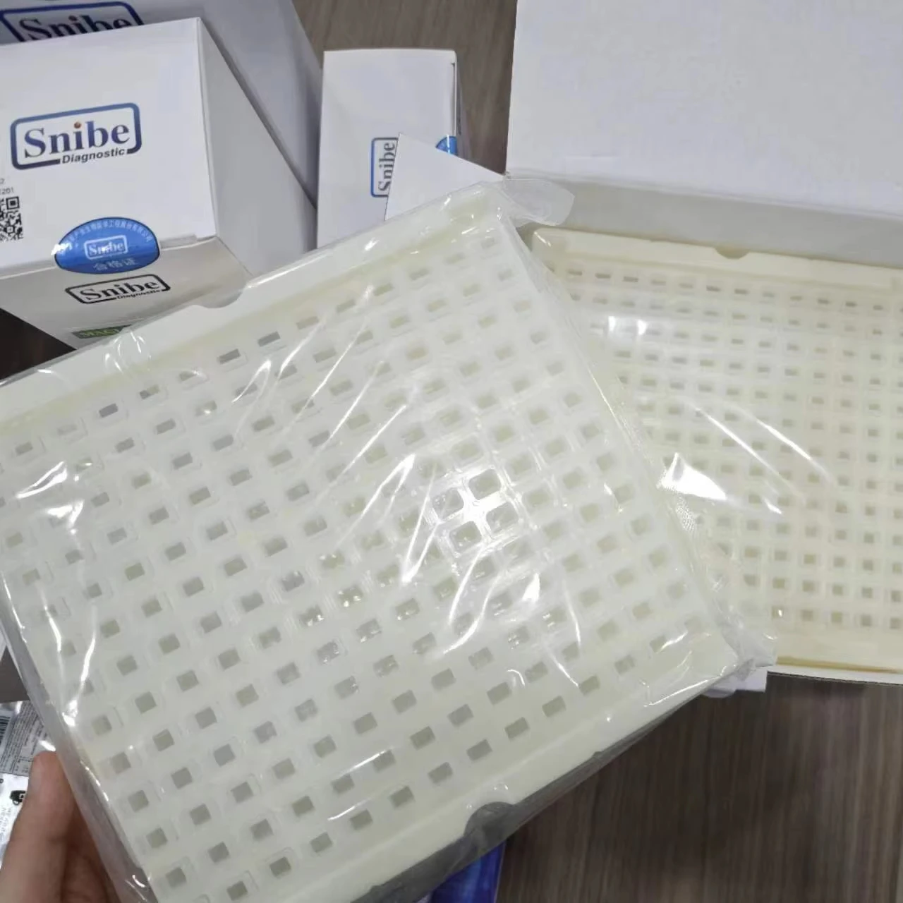 Snibe Maglumi Chemiluminescence Immunoassay Reaction Cup Reaction Module 64PCS/Box Original for Maglumi 800 X3 X6 X8