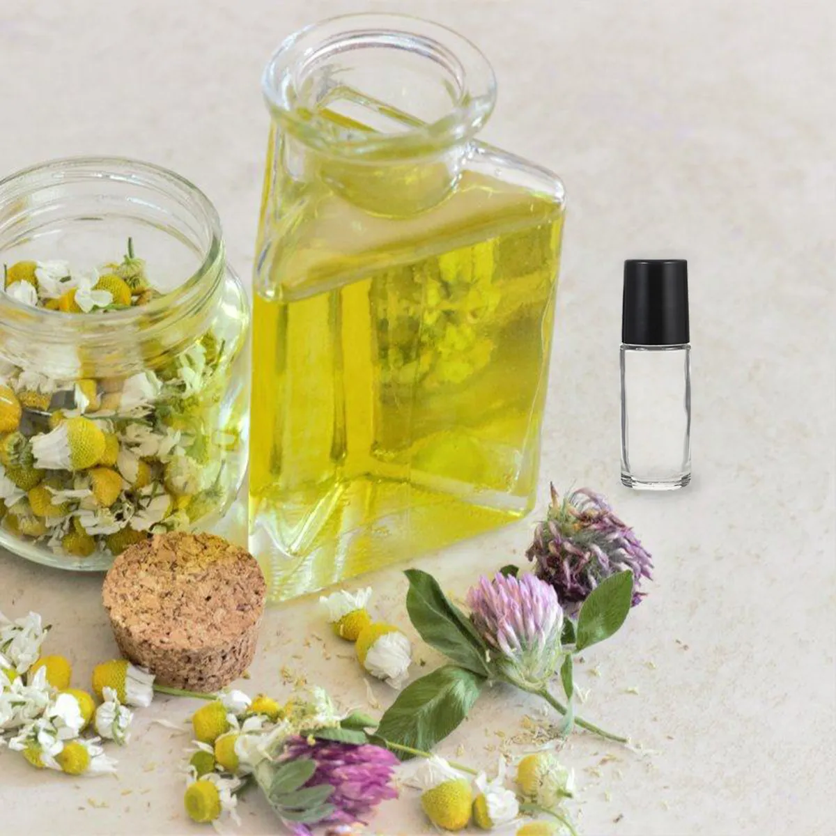 

6Pcs Roll-on Bottle 30Ml Portable Essential Oil Bottle Leakproof Refillable White Glass Subpackaging for Travel Home Use