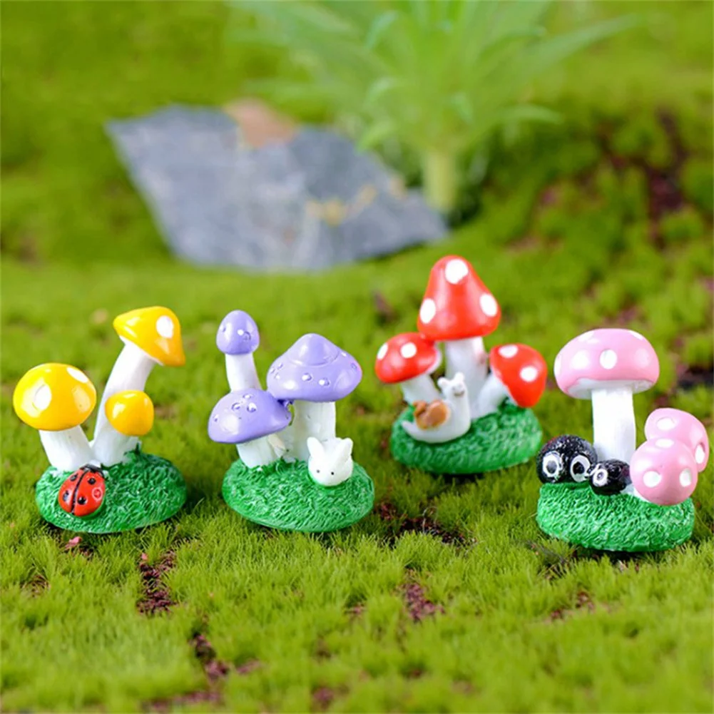 Garden Miniatures Mini Mushroom Garden Decoration Resin Cartoon Mushroom Craft Miniature Figurines Garden Decoration
