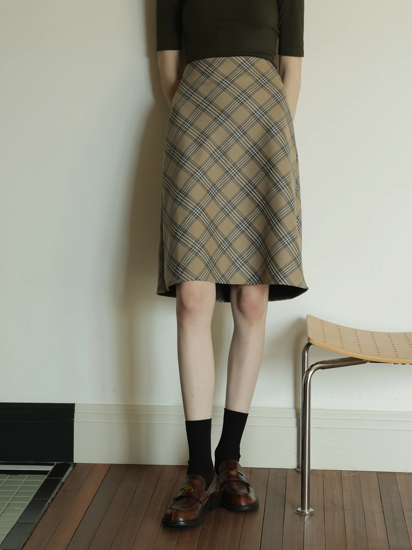 

Юбка-трапеция Chun Ye White Classic в клетку, женская, весна-лето, повседневная, универсальная, с высокой талией, из полиэстера, для работы, короткая