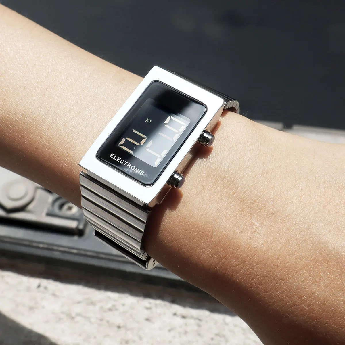 Classic Retro Rectangular Digital Watch Unisex Stainless Steel Band Electronic Wristwatch Trendy Vintage Style Number Display