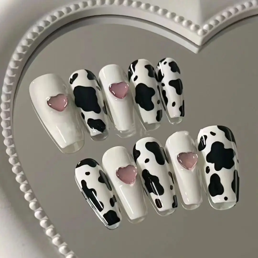 Press on Nails Handmake Black and White Cow Pattern Three Dimensional Love Diamond Simple Fake Nail Patch Removable and Reusable