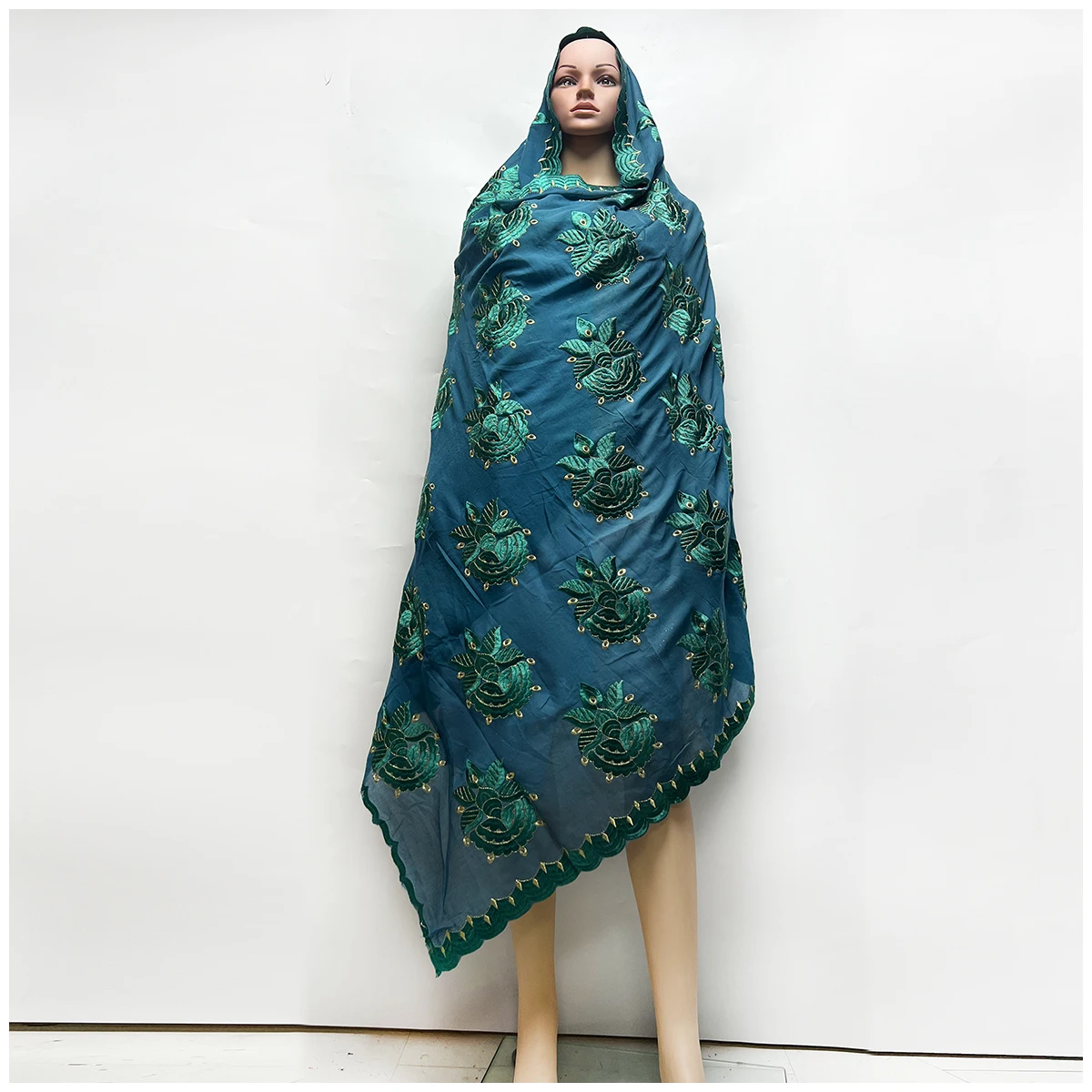 100% Cotton High Quality Fabric Rayon Cotton Thread Eembroidered Scarf African Women Hijab Muslim Scarf Dubai Excellent Style