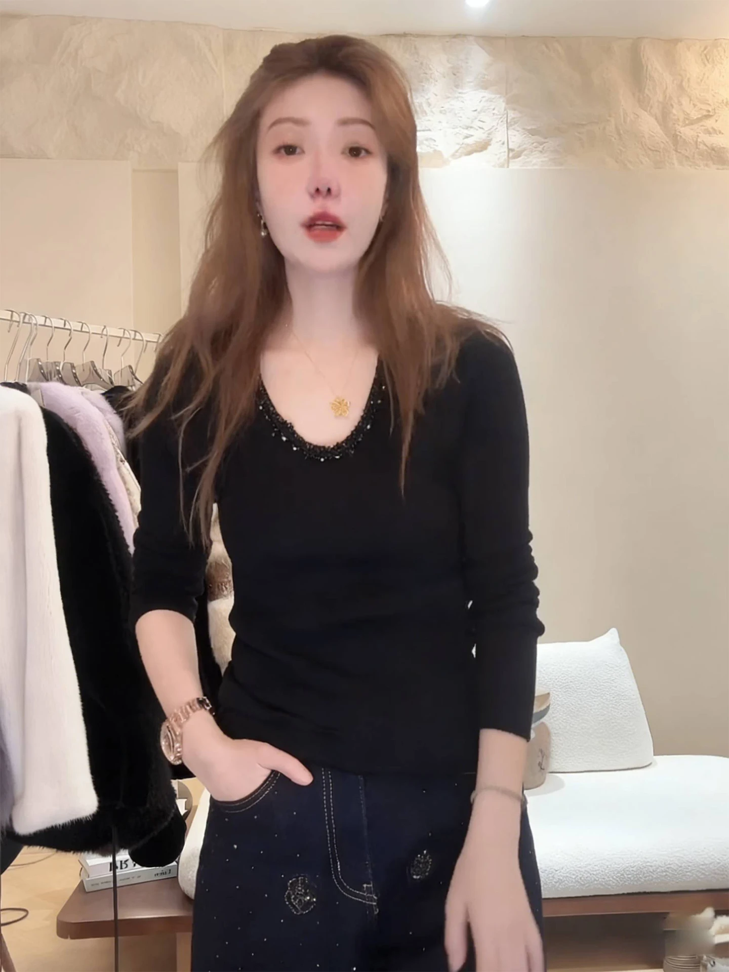 

Slim Fit Wool Knit Sweater with Beaded Collar Base Layer Women's Premium Softn Faion Sle ort Length Long Sve