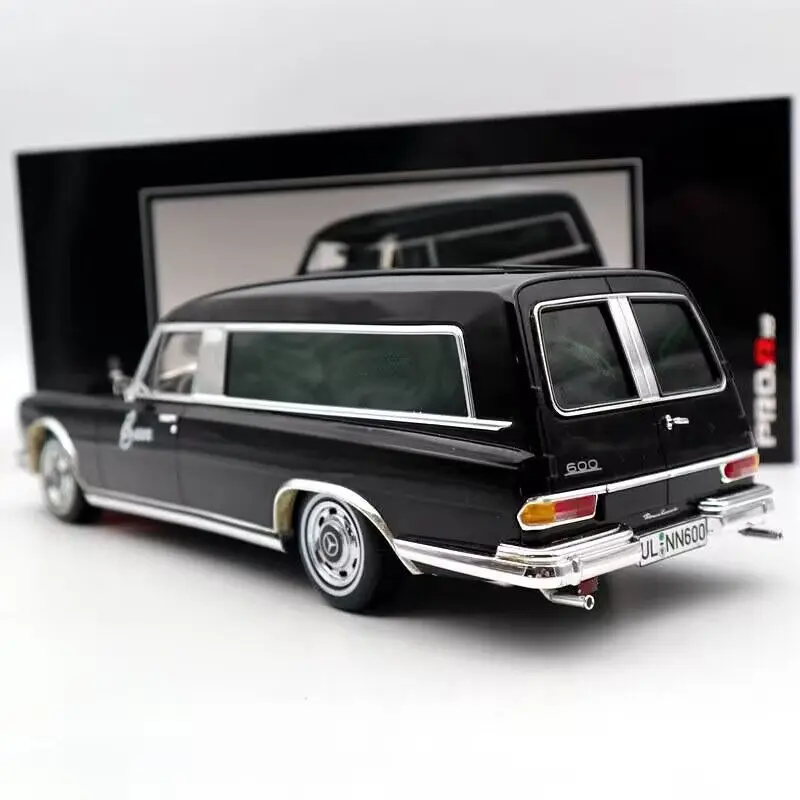 Schuco M-B 600 Hearse Funeral 1965 Carro Funebre Black 1:18 Scale Resin Model Car New in Box