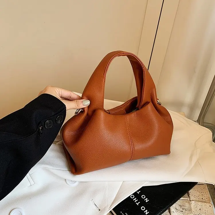 2026 New Fashion Versatile Shoulder Bag, High-end Cloud Leather Dumpling Bag, Niche Messenger Portable Style