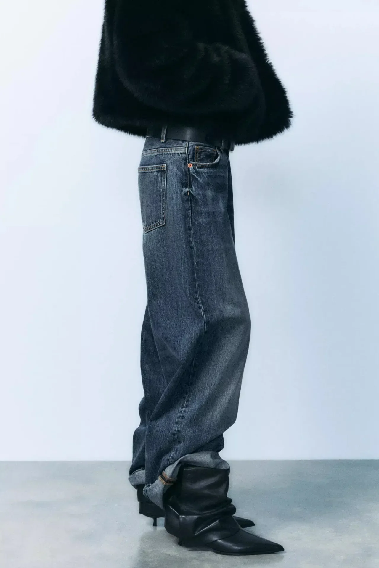 Leder-Designer-Damenstiefel mit Kitten-Heel, Schwarz, Sexy Spitze, Hohe Absätze, Kurze Stiefel, Damen-Winterstiefel mit Falten, Damen-Knöchelstiefel – Detail 12