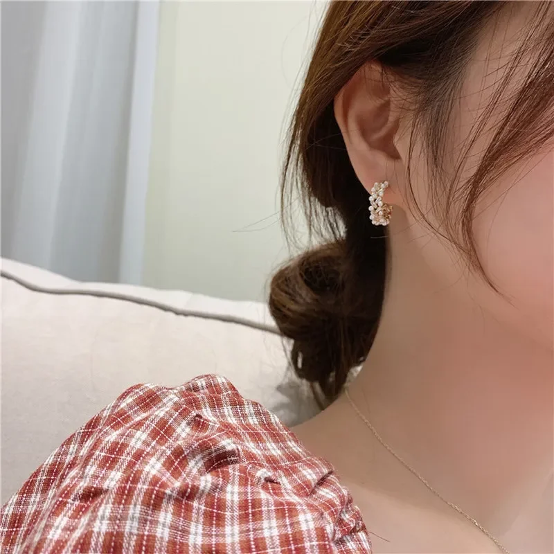 2026 New Korean Simulated Pearl Hoop Earrings Gold Color Metal C Shape Statement Earrings For Women Girl Wedding Party Jewelry