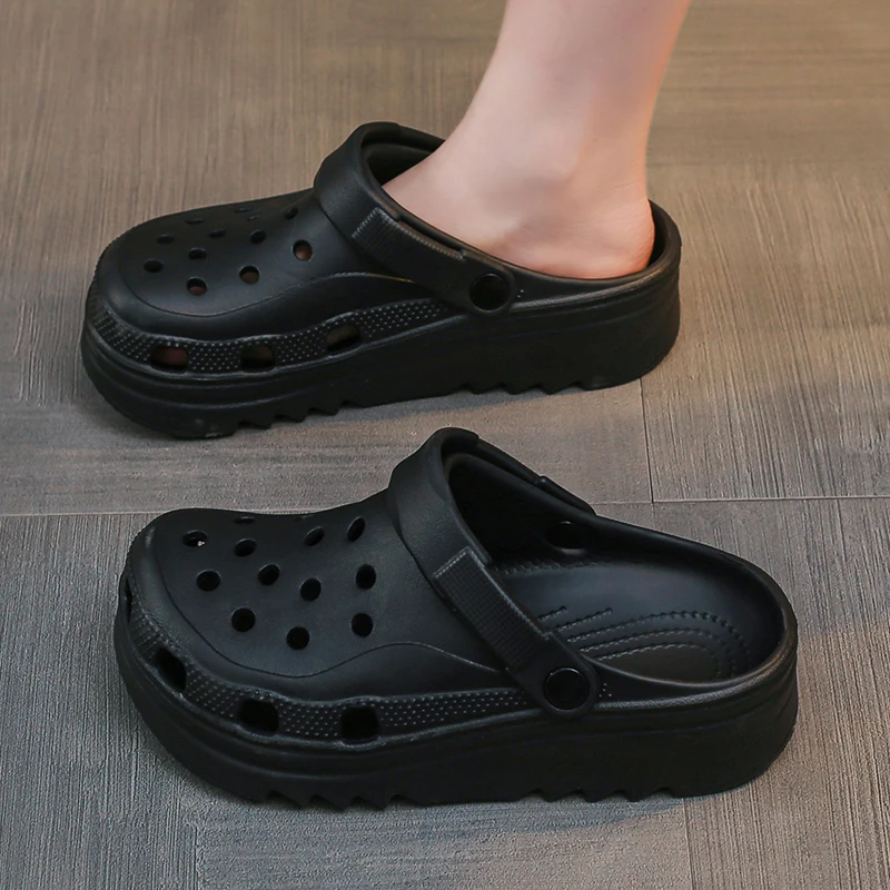 Women's Fashion Platform Sandals Summer 2026 Thick Sole Soft Eva Clogs Garden Shoes for Women Hollow Out Non Slip Beach Sandals