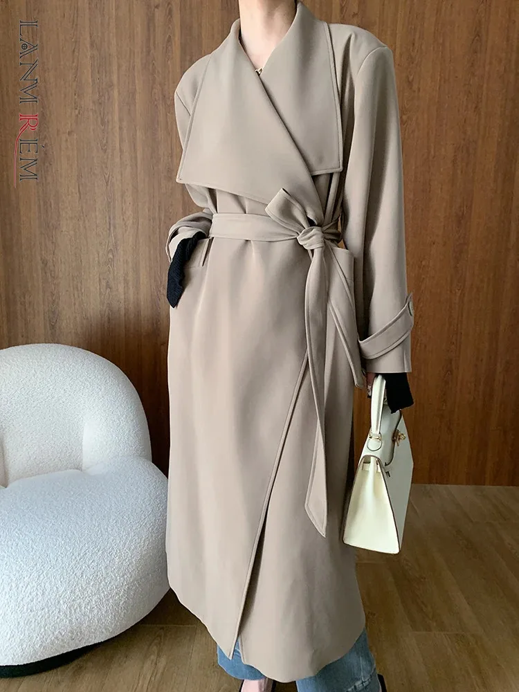 

LANMREM Fashion Windbreaker Coat Long Sleeves Big Lapel Solid Color Belt Trench Office Lady Clothing 2024 Autumn New 2DA8032